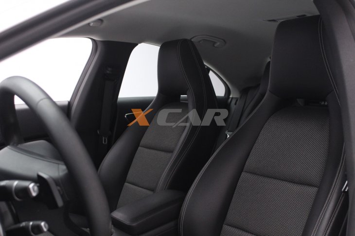 MERCEDES-BENZ CLA 180 1.6 CGI GASOLINA 7G-DCT 2018/2018